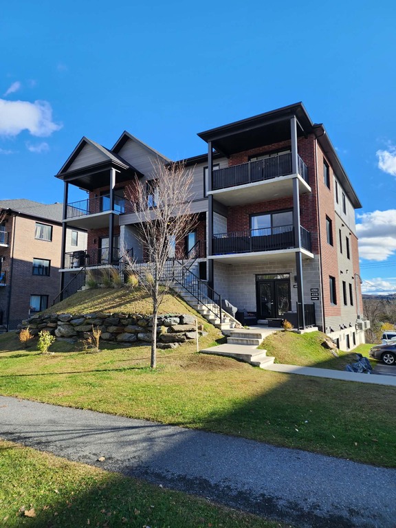 5 1/2 Construction Neuve à Rock-Forest | 3224360