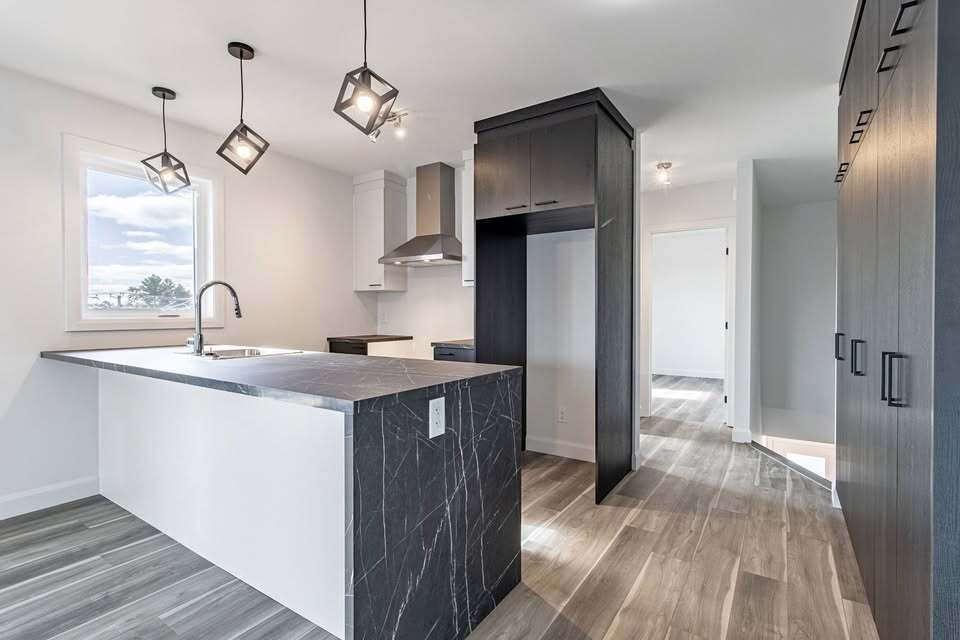 Magnifiques 5 1/2 Disponibles | 3224381