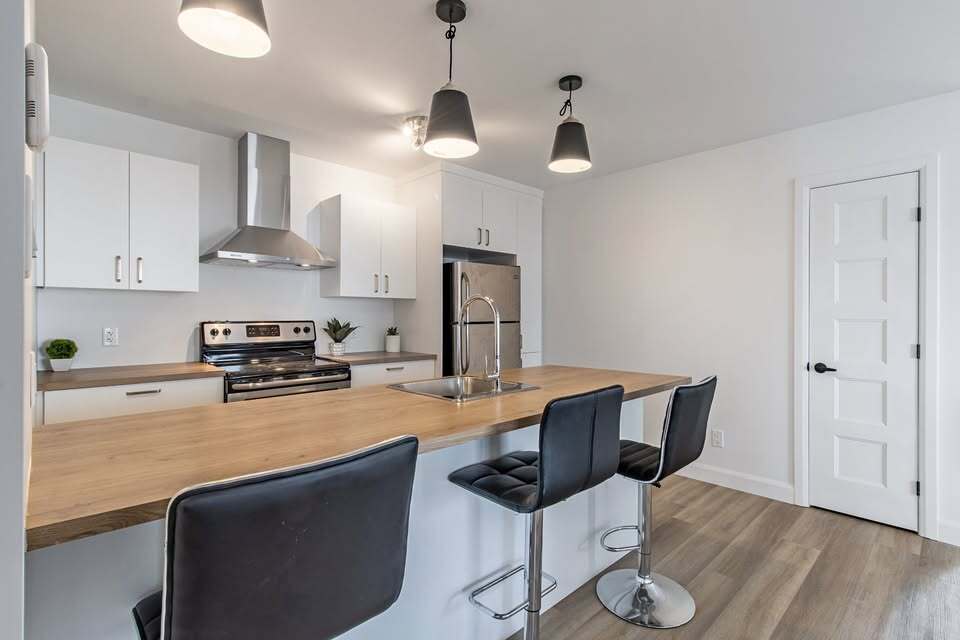 Magnifiques 5 1/2, Prêt Maintenant | 3224383