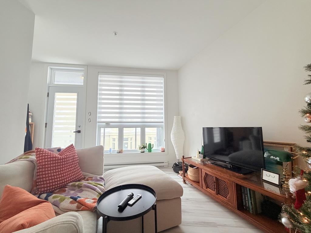Appart 3 1/2 Moderne Dans Le Vieux-Qc | 3246959