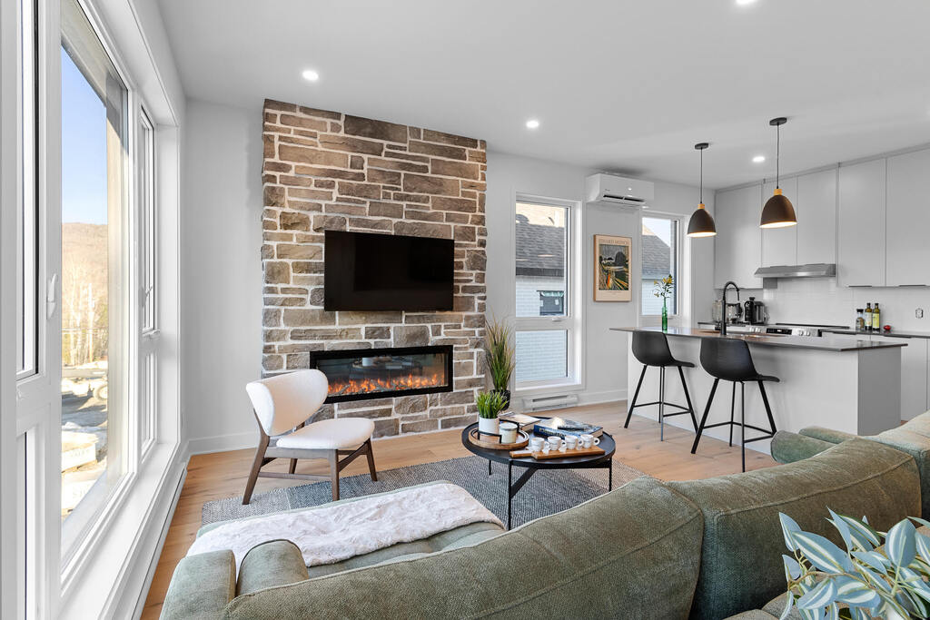 Logement De Luxe 4 1/2 à Saint-Donat | 3224444