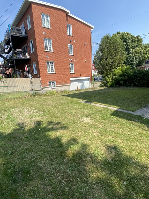 Grand 5 1/2 +Garage+Cour | 3224494