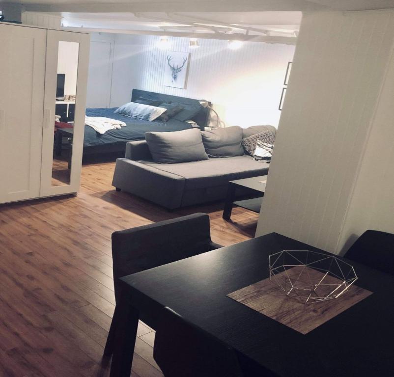 CDN – Superbe studio - Bienvenue aux étudiants | 3224576