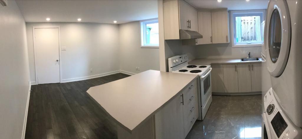 3 1/2 flambant neuf avec electros | 3224578