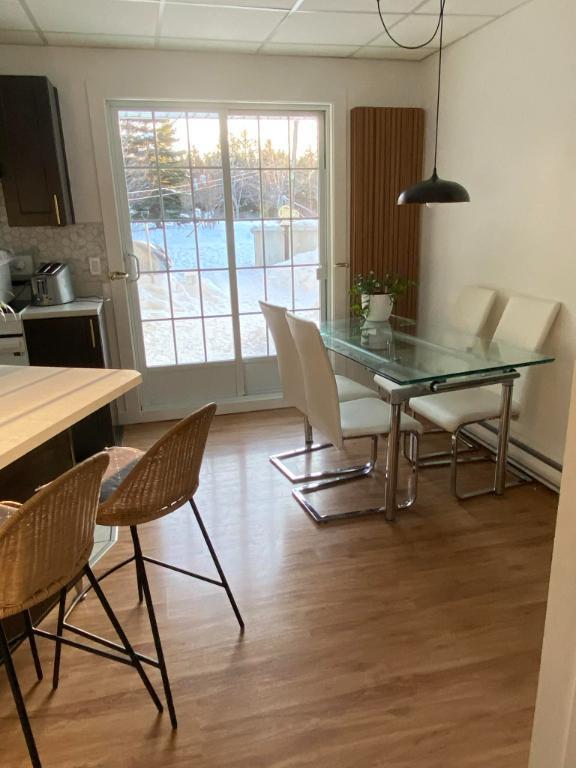 3 1/2 au rez-de-chaussée d'une maison privée à chicoutimi sur la rue Thérèse-Casgrain | 3224581