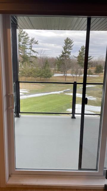 Beau grand 3 1/2 au 3e étage | 3224593