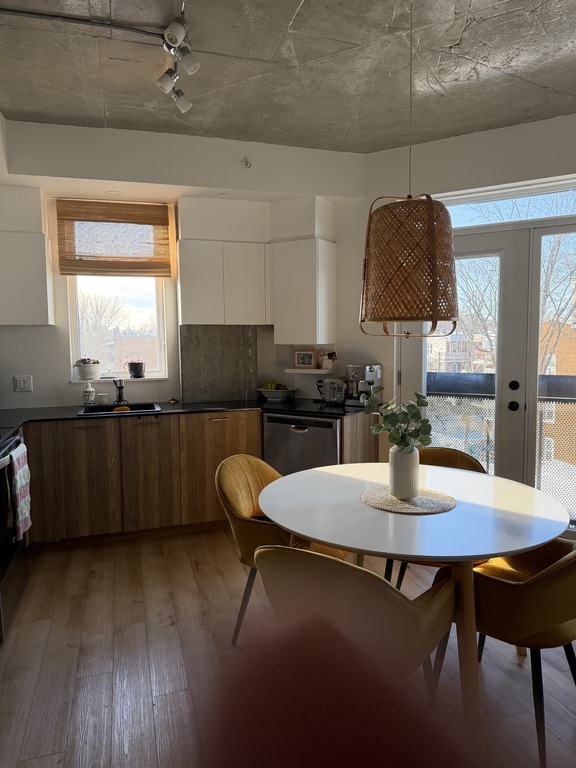 Condo Locatif 31/2 Avec Bureau | 3224926