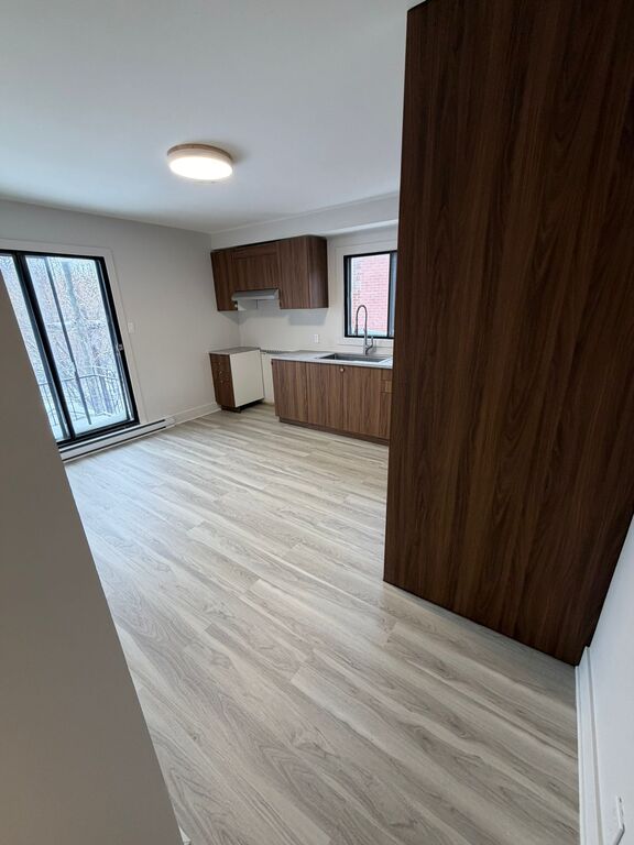 GRAND 4 1/2 RENOVÉ !!! | 3225274