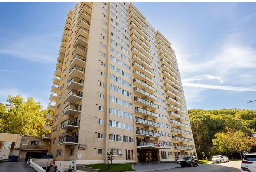 Cession De Bail – 3210 Forest Hill | 3225277