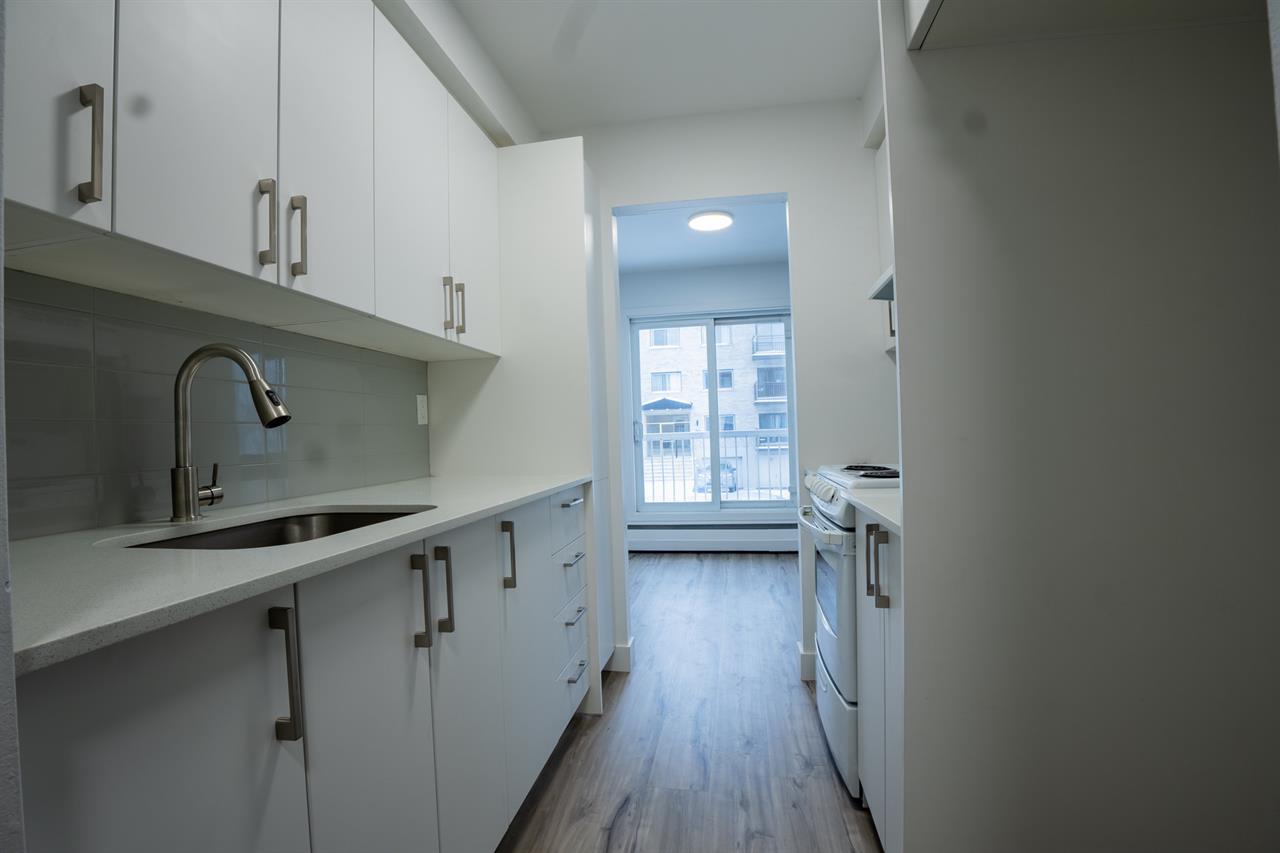 2 Bed, 1 Bath - 7790 Avenue Trémolières, Anjou | 3225294