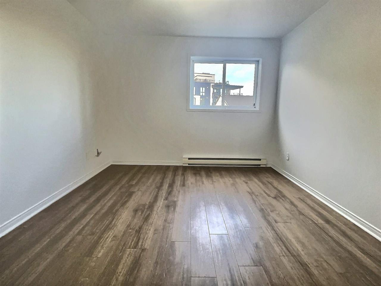 2 CH - 1 SDB - Charlemagne - $1,595 /mo | 3225372