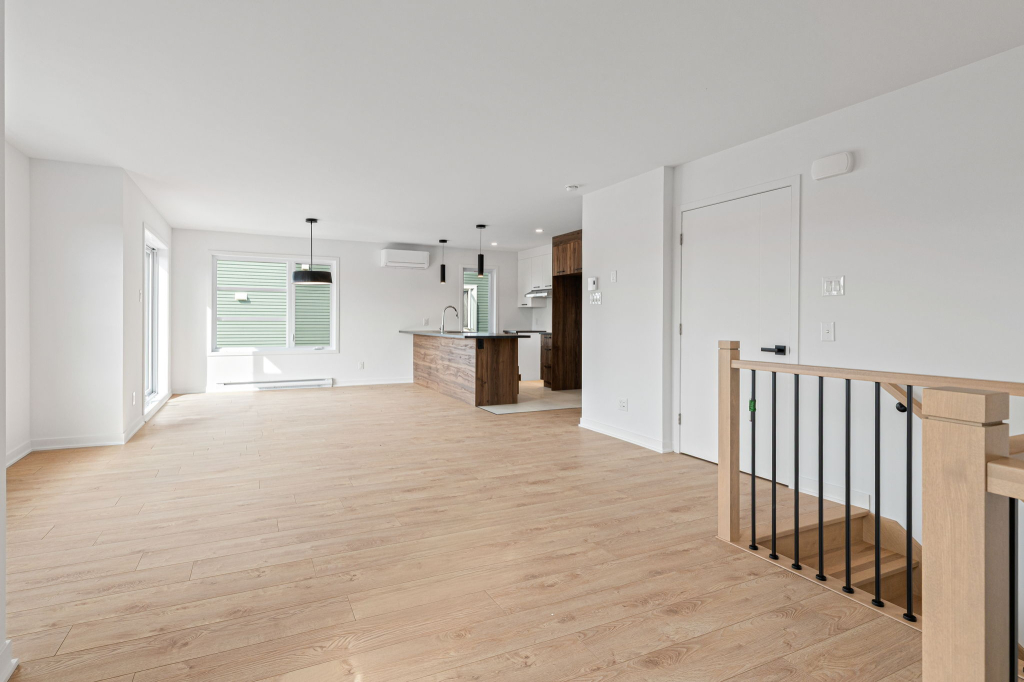 4 1/2 Dans Un Triplex Neuf | 3225457