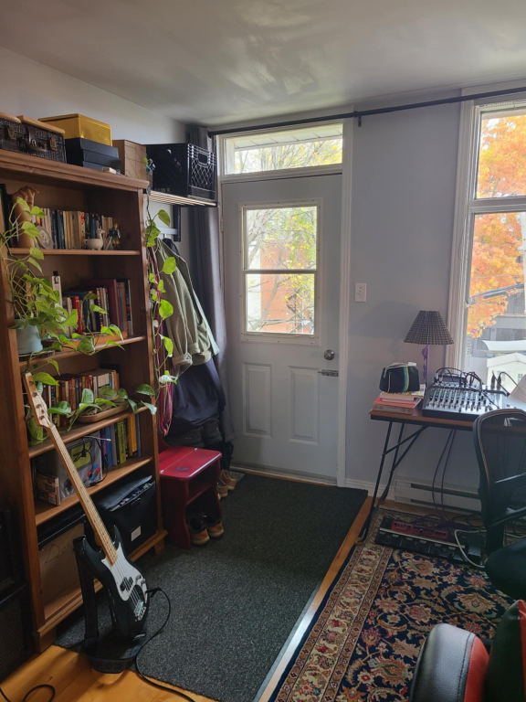 Grand 4 1/2 - Hochelaga - Avec Parking | 3225499