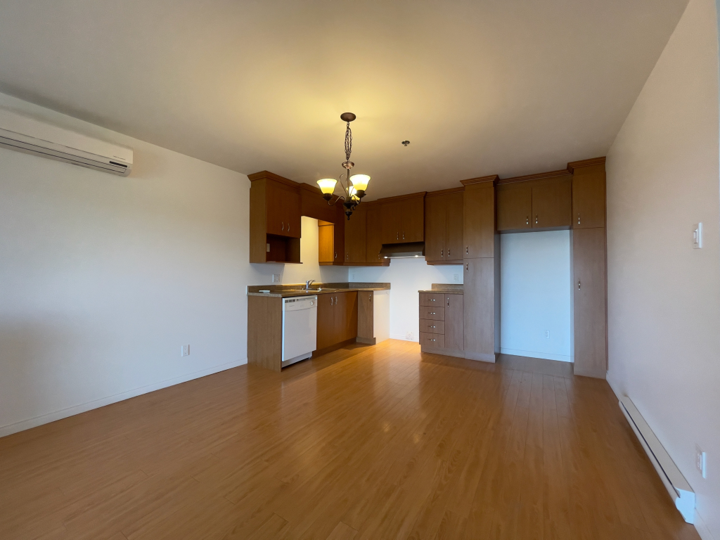 Superbe 3 1/2 Secteur Carrefour | 3225551