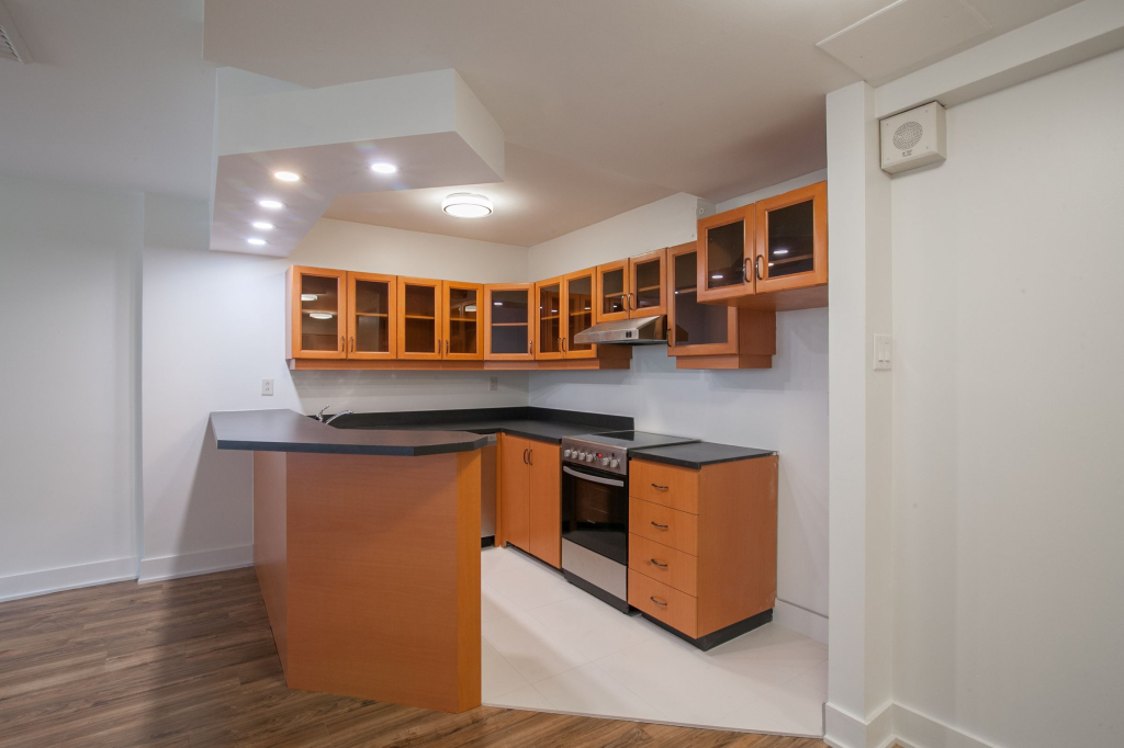 3 1/2 - DOWNTOWN | 3225575