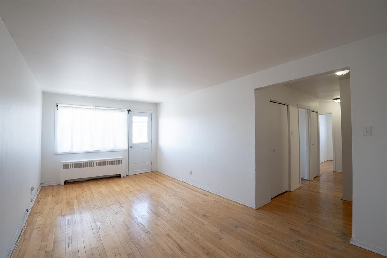2 Bed, 1 Bath - 6501 Boulevard Joseph-Renaud, Montréal | 3225582