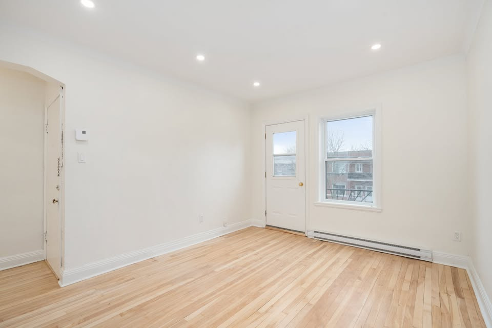 Verdun - 4 1/2 Neuf Avec Parking + Wifi | 3225630