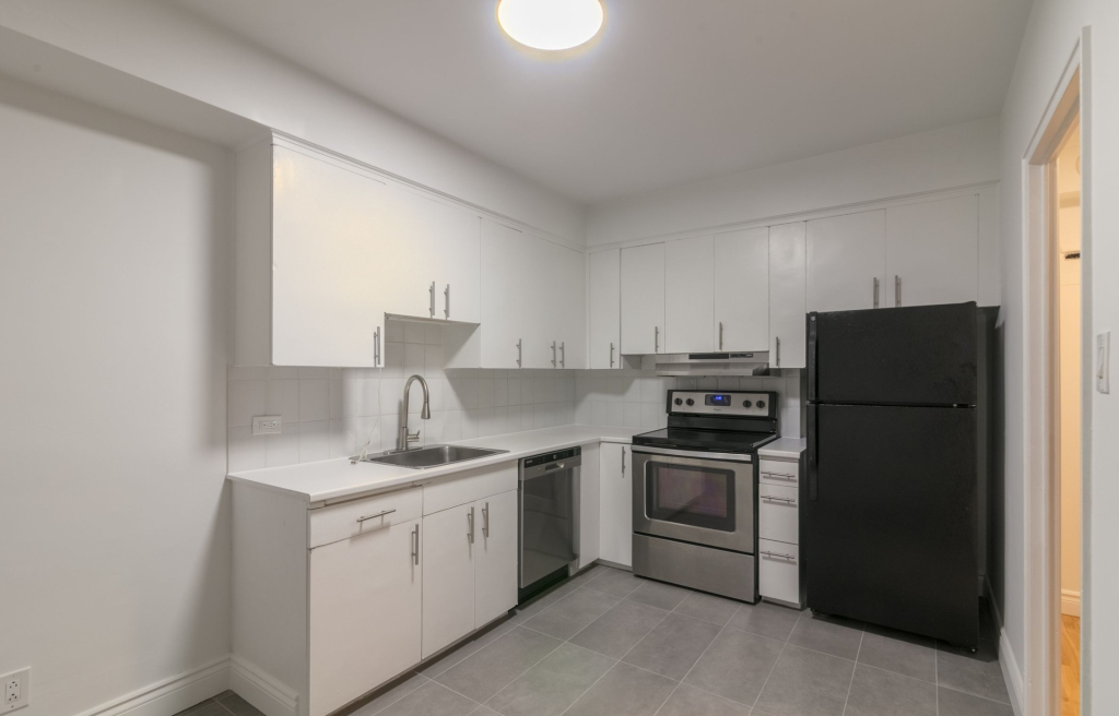 1 BEDROOM APARTMENT - RENT READY | 3225642