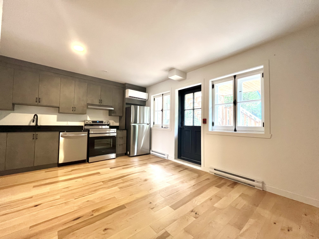 3 1/2 Rénové Au Vieux-Port | 3225650