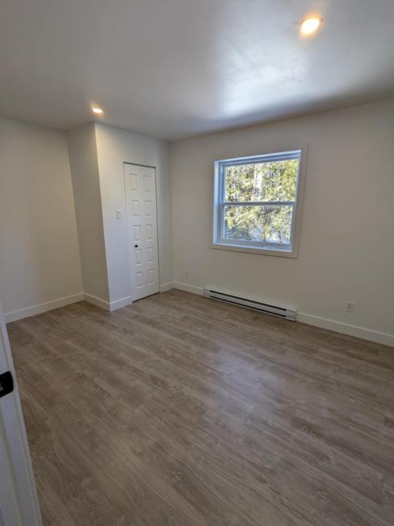 Immense 51/2 avec accès à la cour | 3225741