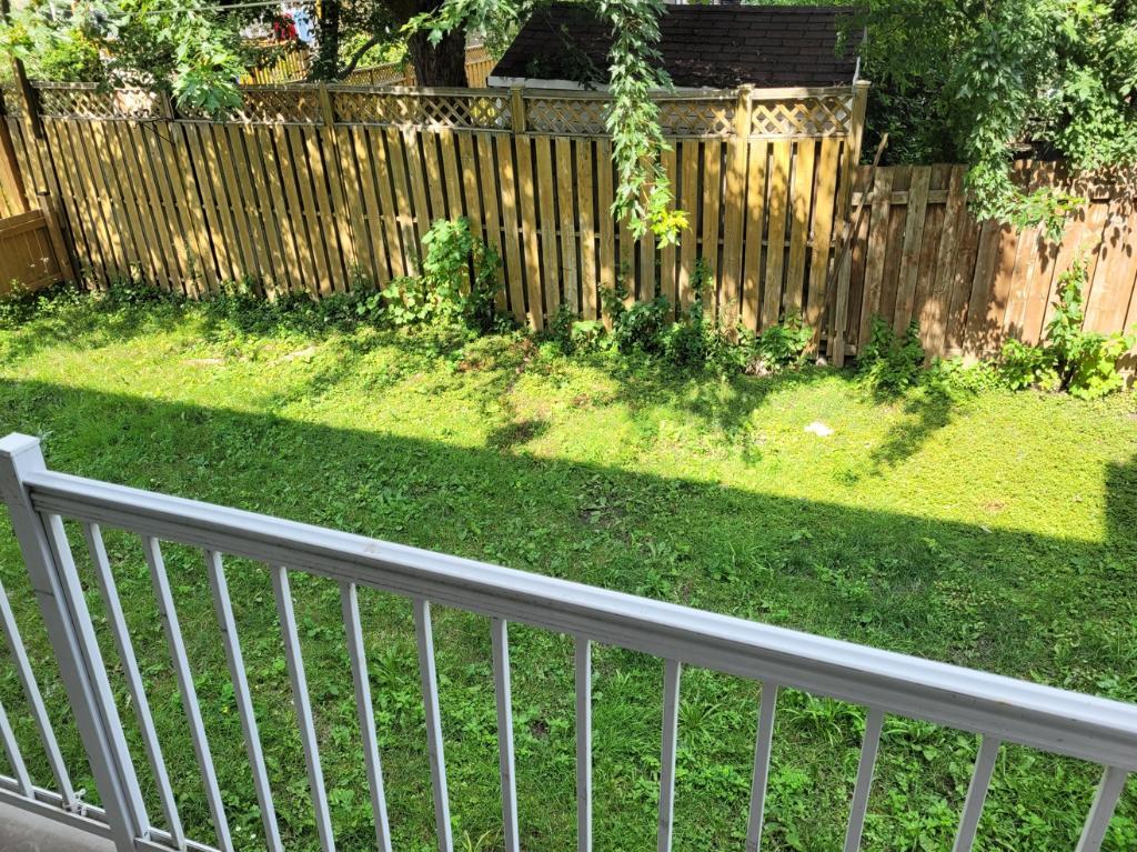 logement 5 1/2 au RC avec cour privée, cabanon et 2 stationnements, 3 chambres à coucher, Duvernay, Laval | 3225748