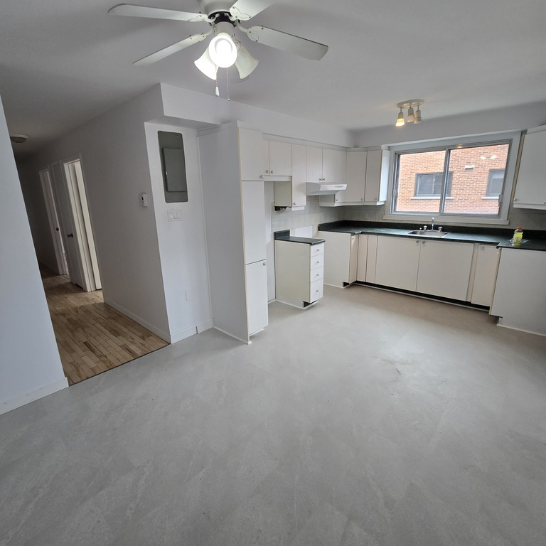 4 1/2 Retraités/Semi-Retraités | 3225771