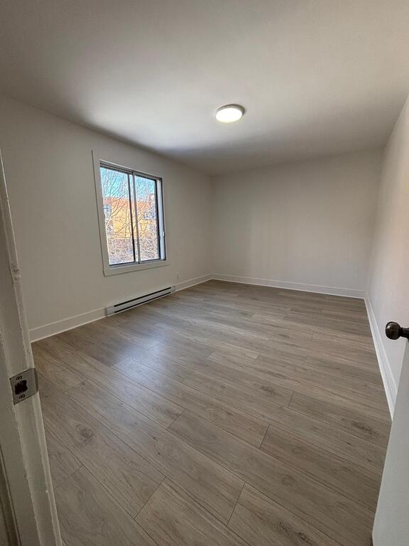 Superbe 3.5 Complètement Rénové | 3225776