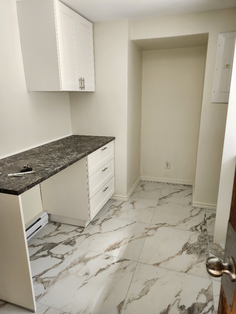 Beau 3.5 Rénové Rue Bordeaux | 3225781