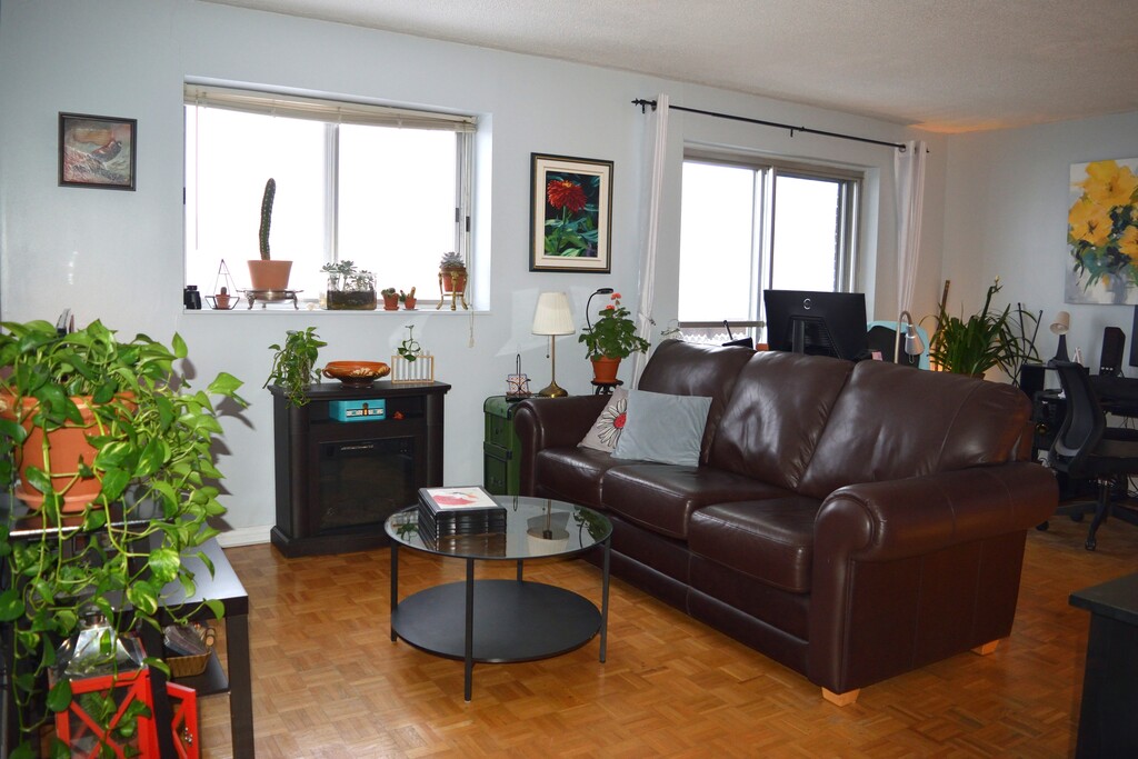 Grand 4 Et Demi Lumineux Situé Au 8ième | 3226252