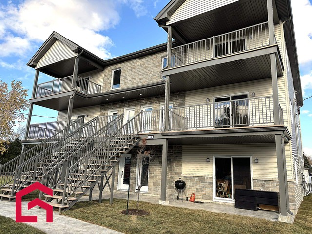 Appartement Saint-Clet � Louer | 3226267