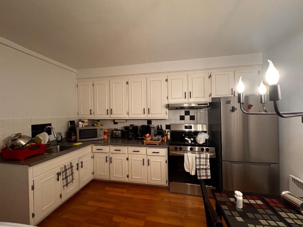 3 1/2 libre 1er Mai | 3226314