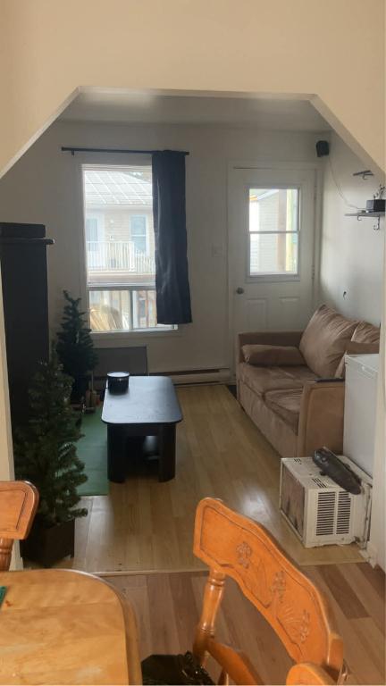 Logement 3 1/2 a louer | 3226315