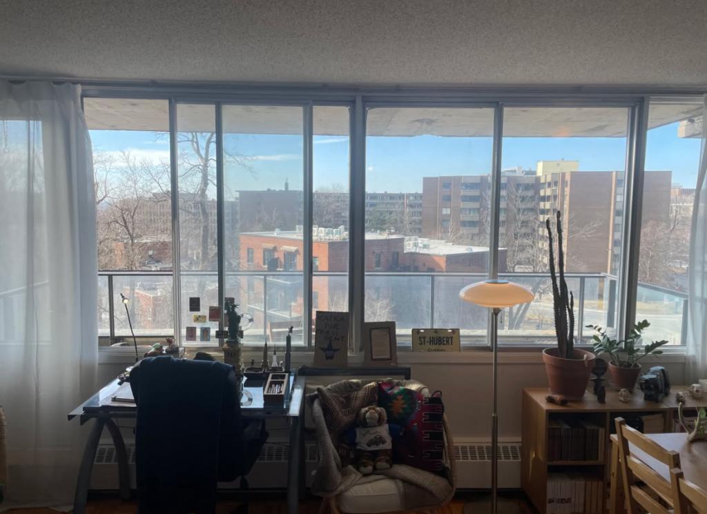 Grand studio 1 1/2 (498 pi2) - libre dès 1er mai (Cession de Bail) | 3226340