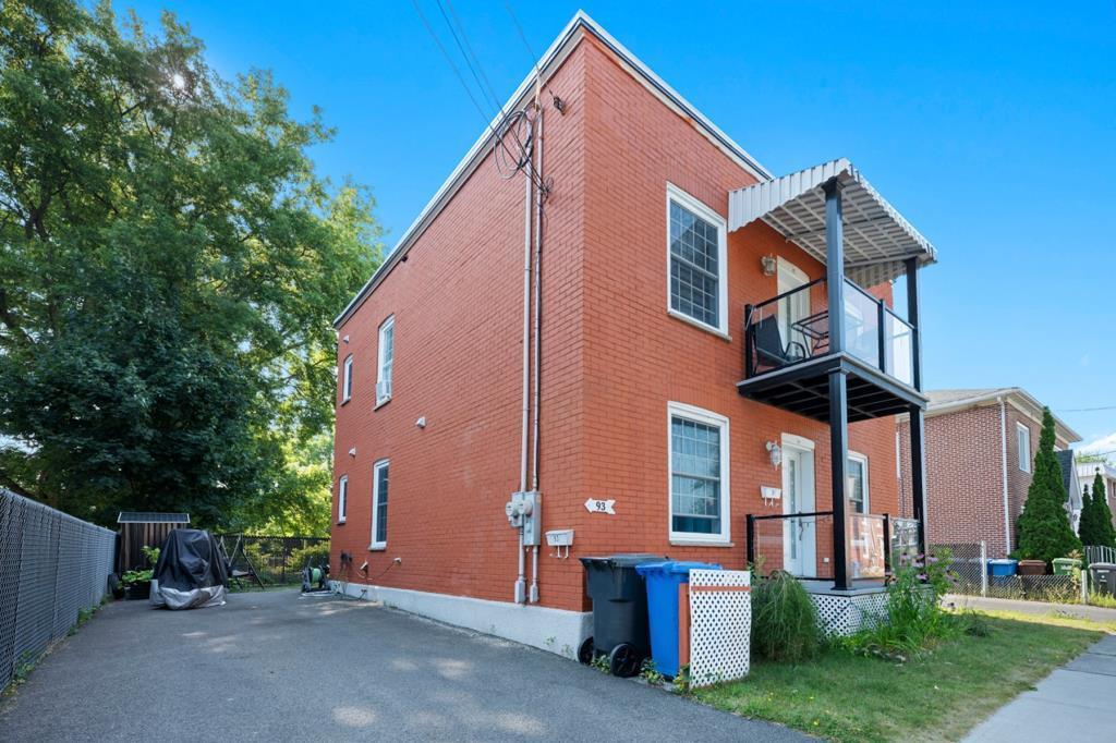 4 1/2 avec sous-sol dans bas de duplex au centre ville | 3226374