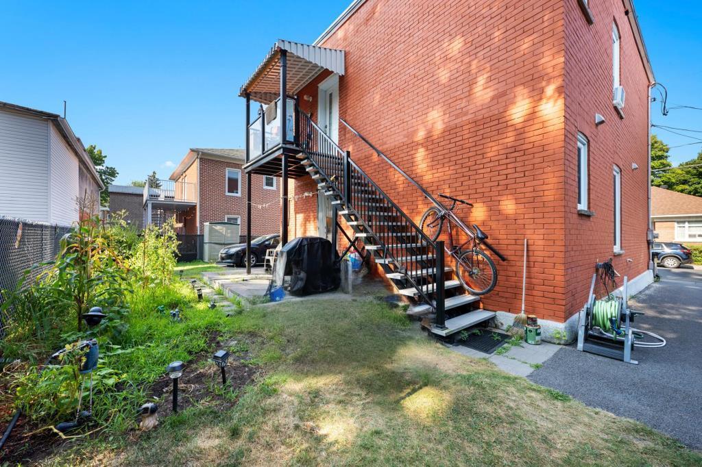 4 1/2 avec sous-sol dans bas de duplex au centre ville | 3226374