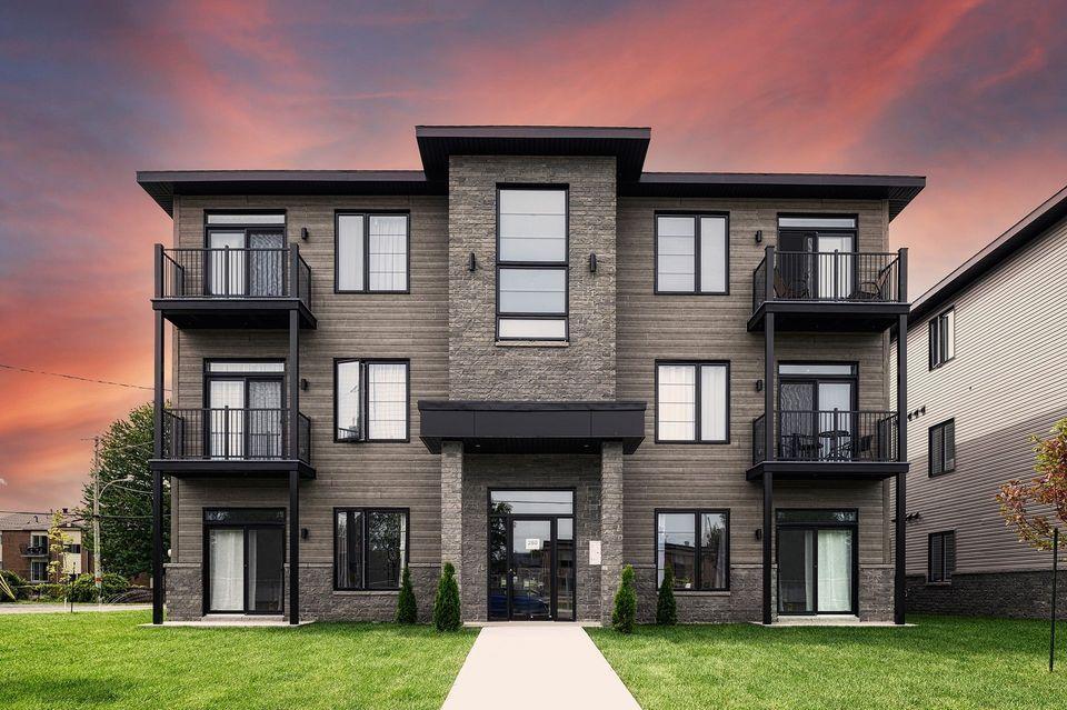 Grand 4 1/2 à Farnham dispo 1er juillet ou avant | 3226387