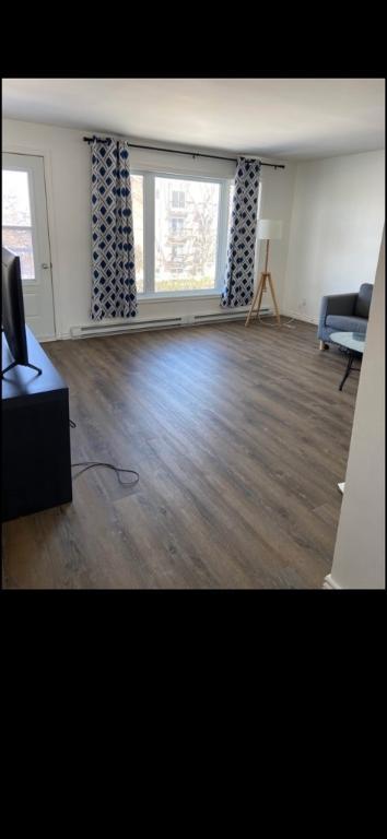 Grand 5 1/2 st hubert air climatisé piscines | 3226411