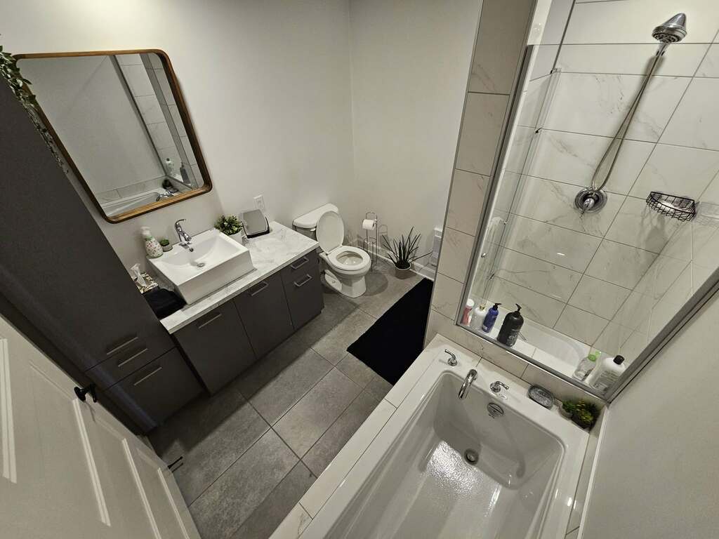 Grand 5 1/2 Récent | 3226461