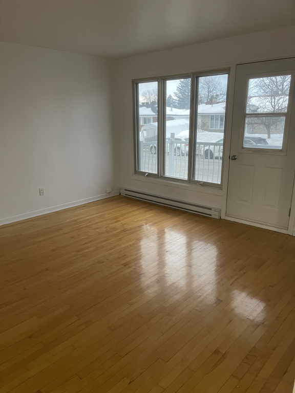 Grand 4 1/2 à Louer Ste-Therese | 3226669