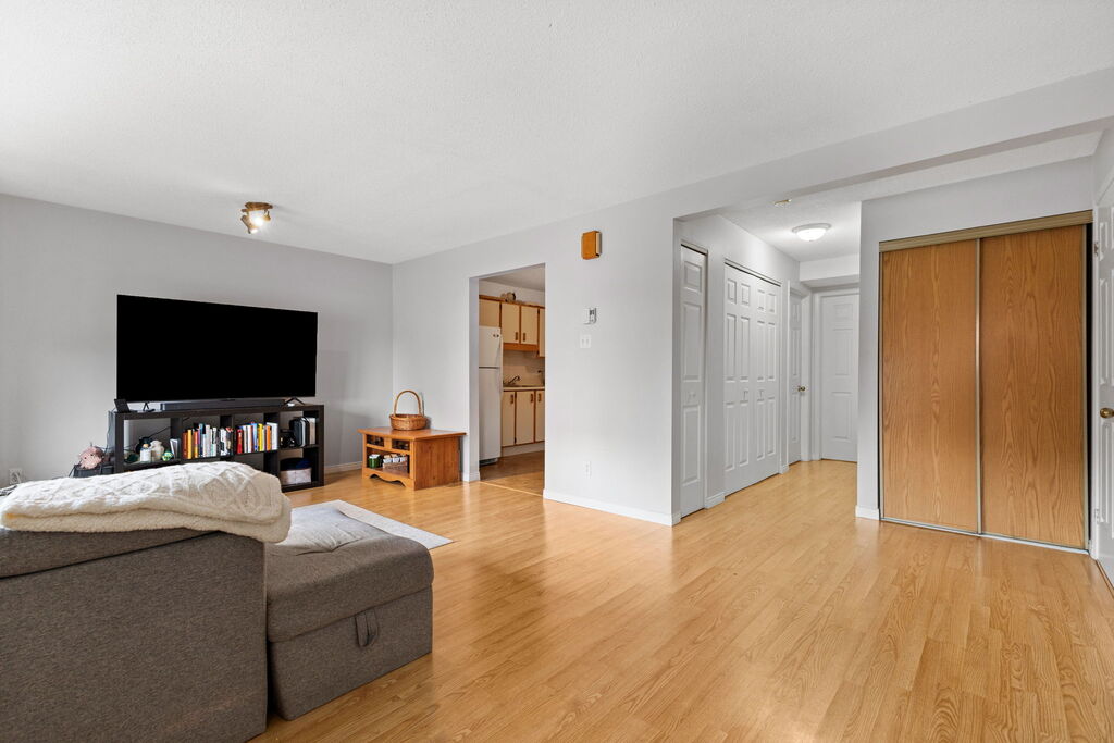 Appartement De 2 Chambres Hautes-Plaines | 3226839