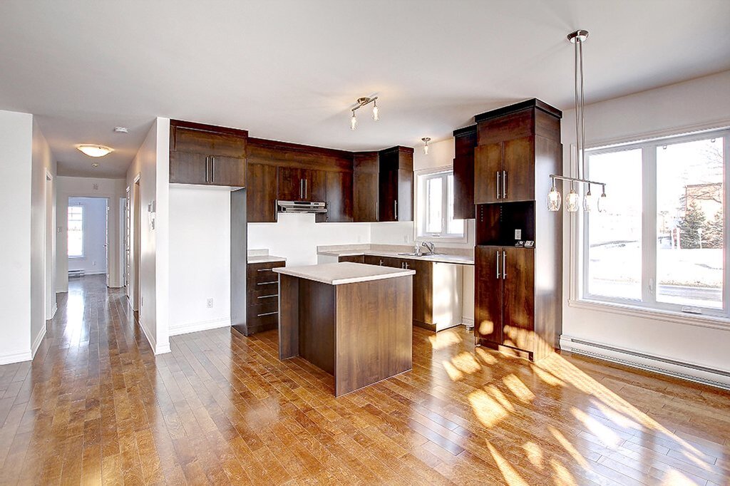 1 Mois Gratuit. AVRIL Appt-CONDO 4 1/2 | 3226840