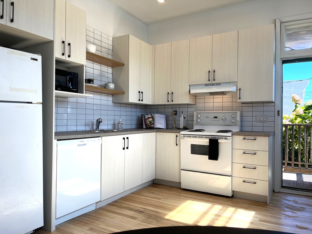 TRÈS GRAND 4.5 RÉNOVÉ 1JUILLET | 3226842