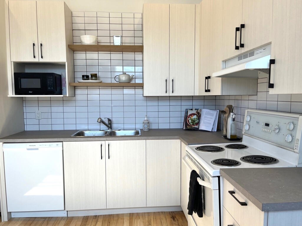 TRÈS GRAND 4.5 RÉNOVÉ 1JUILLET | 3226842