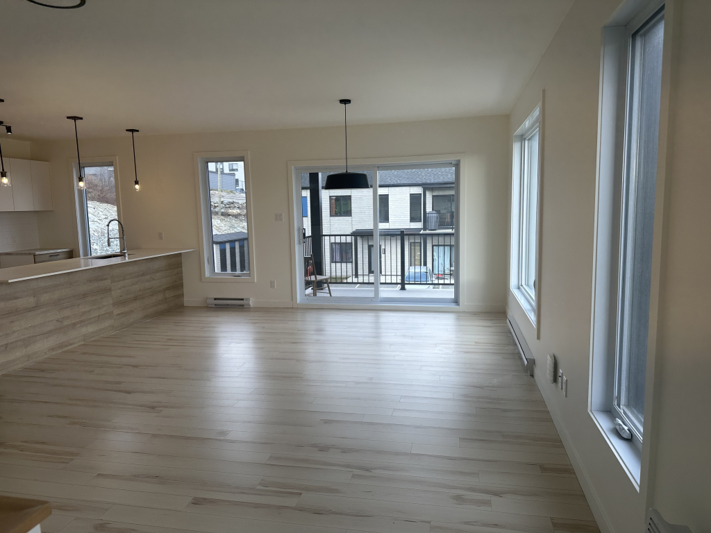 GRAND 5½ MONT-BELLEVUE | DÈS MAINTENANT | 3226900