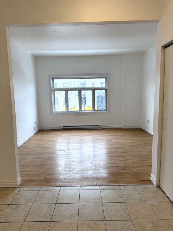 Très Grand 3 ½ - Mile-End | 3226942