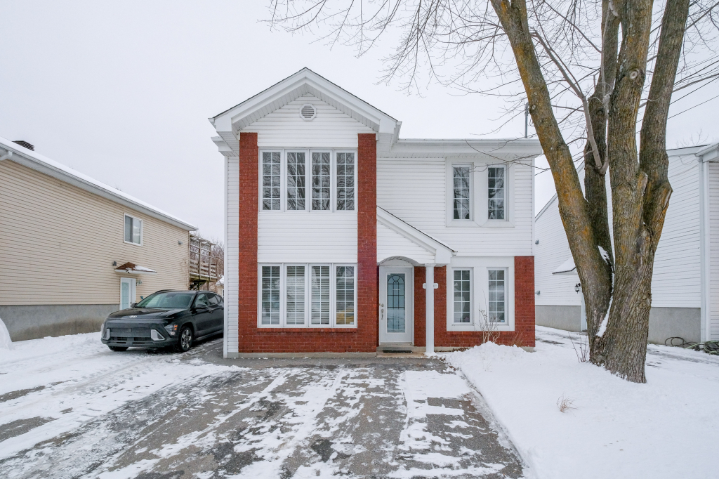 Appartement à Louer | 3226946