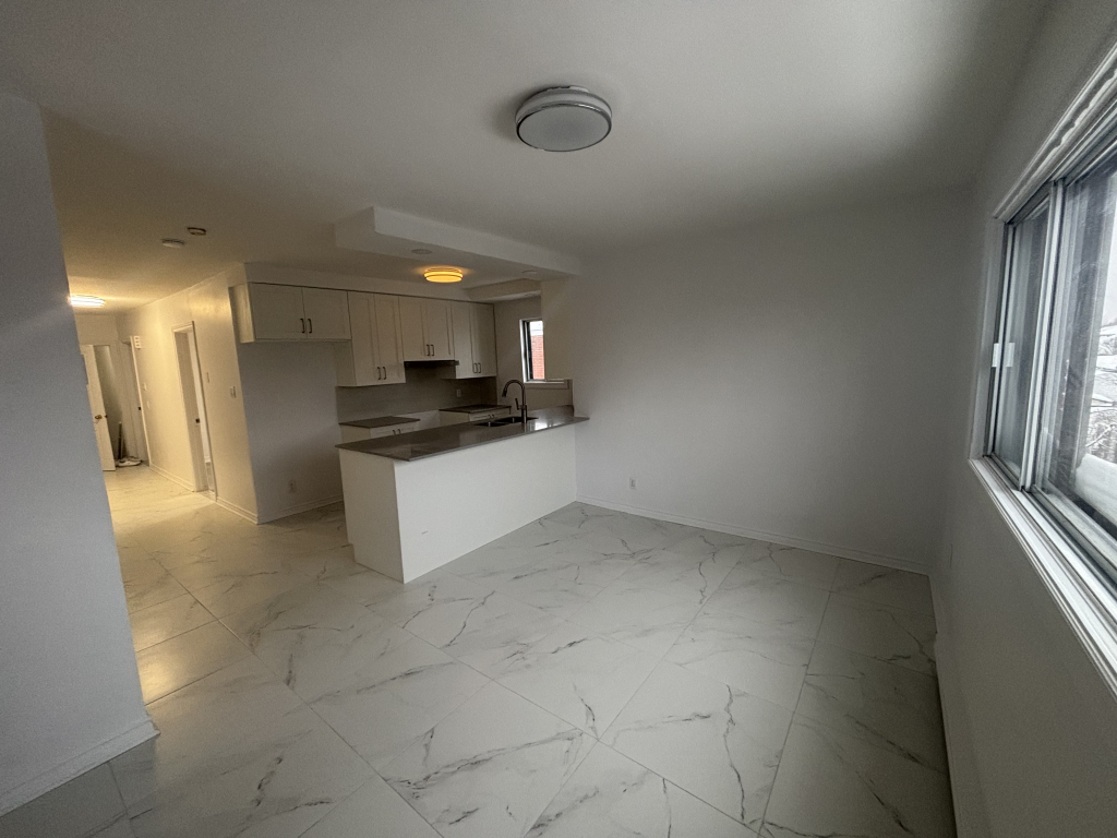 TRES BEAU APPARTEMENT 5 1/2 LONGUEUIL | 3226961