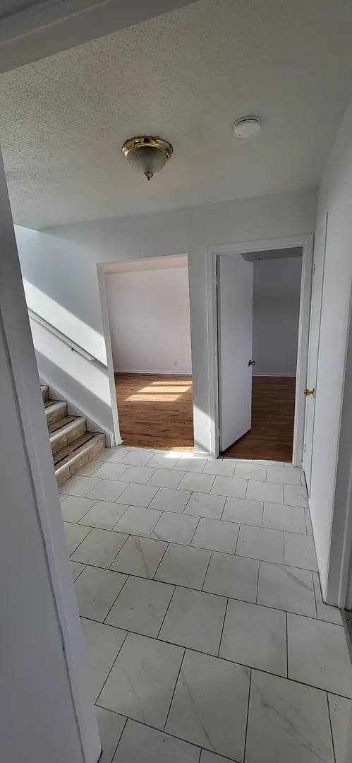 (Buckingham) Magnifique 4 1/2 Chauffé Et éclaire | 3226993