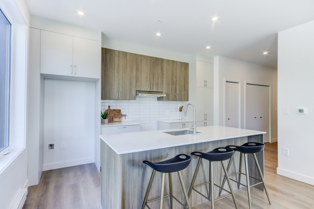 3 1/2 Disponible Maintenant, Ascenseur ! | 3227013