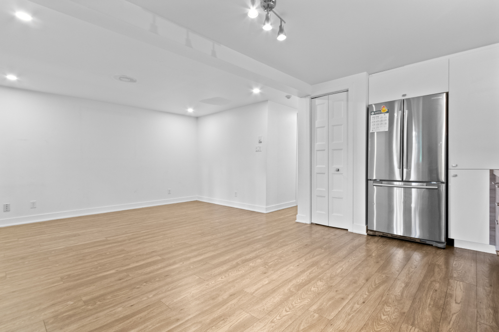 Grand 4.5 A Côté Du Metro Pie-IX | 3227031